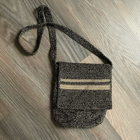 Vintage cream and black woven crossbody purse - Picture 1 of 5